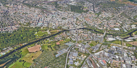 Schrägsatellitenbild - Fuldaufer Kassel (Google Earth)