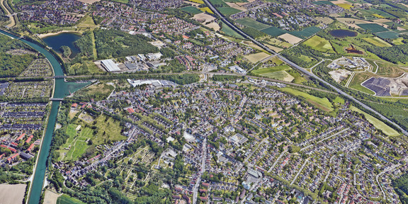 Schräges Satellitenbild - Lünen-Süd (Google Earth)