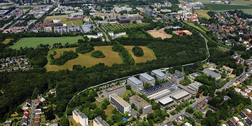 Das Bild zeigt den Campus Nord und Campus Sued von oben.
