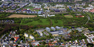 Das Bild zeigt den Campus Nord und Campus Sued von oben.
